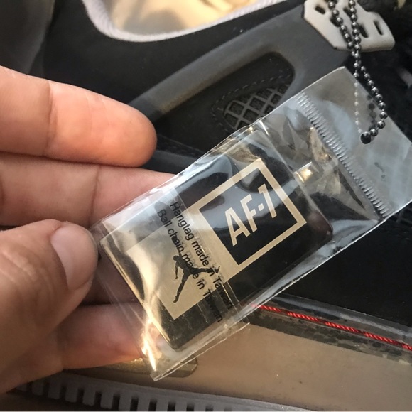 Air Jordan 4 fusion black cement 
Size 10 - Picture 10 of 11